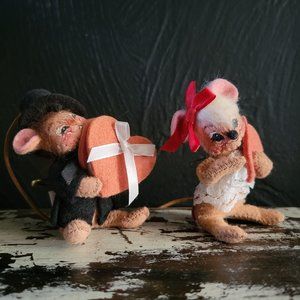Tiny Annalee Dolls Valentine's Day Mouse Sweetheart Couple Mouse Couple c.1995